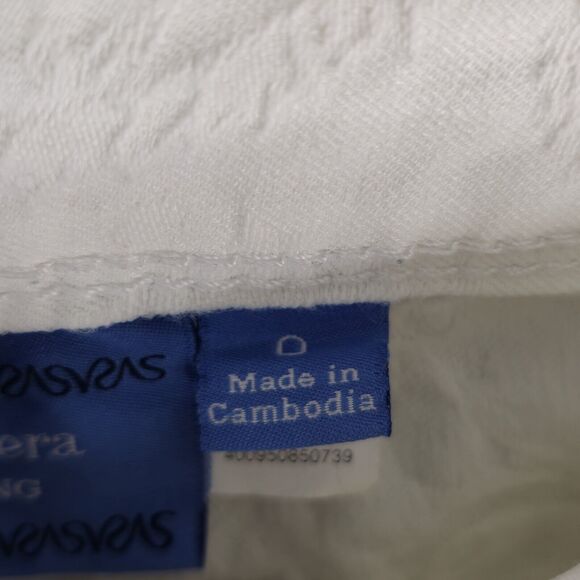 SimplyVera Vera Wang White Bermuda Shorts Womens 0 Textured Embossed Fabric - Picture 4 of 14